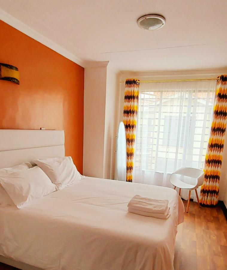 Pleasant Nest Homestay Near Jkia Airport And Sgr Station Nairobi Kültér fotó